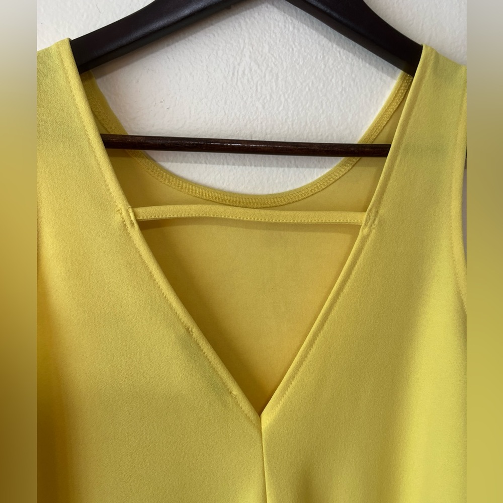 Mango yellow back vent dress size XS (feels like an S) - Picture 4 of 12